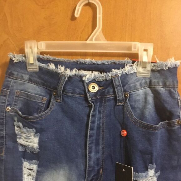 Red Fox Medium Wash Distressed Destroyed Bermuda Shorts Jeans L - Picture 4 of 11